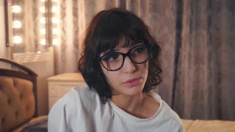 Thea online show from January 11, 2026, 5:45 am