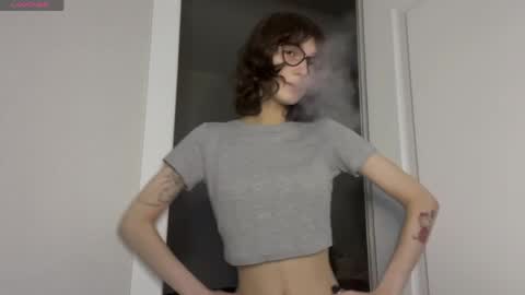 Thea online show from April 3, 2026, 4:32 am