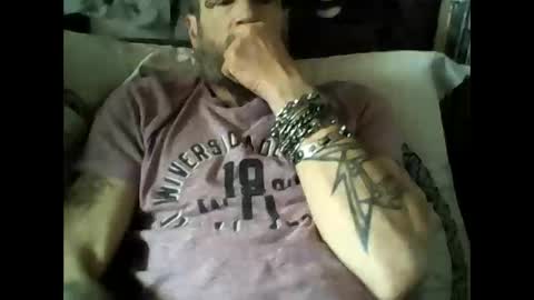 oedipe666cam online show from April 25, 2026, 1:41 pm