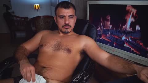 Snapshot of officeman7 chatting on December 20, 2024, 9:06 pm officeman7 online show from December 20, 2024, 9:06 pm