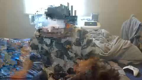 oscar flores online show from October 12, 2025, 1:21 pm