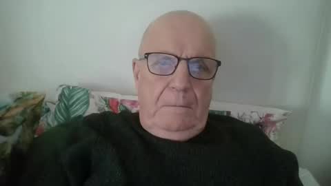 Snapshot of oggi95 chatting on January 13, 2025, 12:13 pm oggi95 online show from January 13, 2025, 12:13 pm