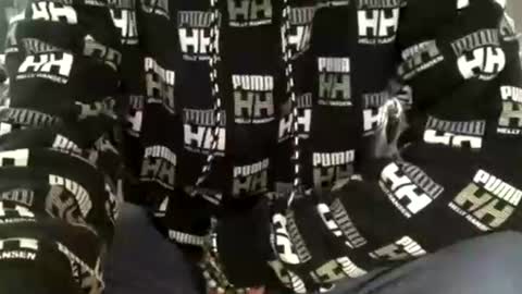 oggs48 online show from November 9, 2025, 1:31 pm