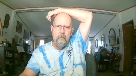 Maximus No Mo online show from December 4, 2025, 5:10 pm