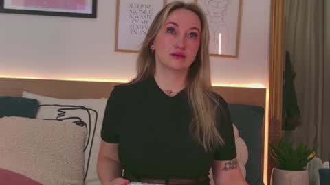 Snapshot of oh_kitty chatting on January 13, 2025, 4:39 am Kourtney online show from January 13, 2025, 4:39 am