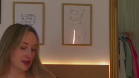 Snapshot of oh_kitty chatting on March 6, 2025, 10:09 am Kourtney online show from March 6, 2025, 10:09 am