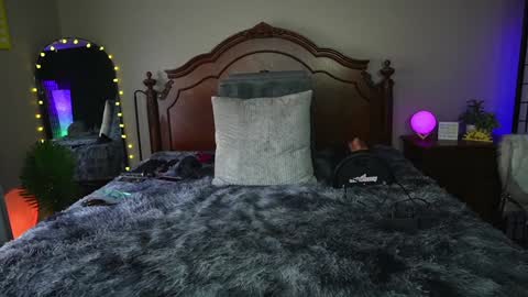 Snapshot of oh_lovely_girl chatting on January 17, 2025, 1:46 pm Gray online show from January 17, 2025, 1:46 pm