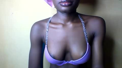 Snapshot of oh_sexyphilo chatting on October 15, 2025, 3:23 pm philo bby online show from October 15, 2025, 3:23 pm