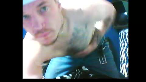 Snapshot of oh_you_know69 chatting on December 16, 2024, 10:34 pm who dares  toss me some  tips lets have fun online show from December 16, 2024, 10:34 pm