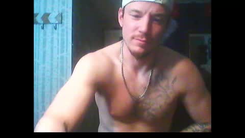 Snapshot of oh_you_know69 chatting on February 3, 2025, 8:46 am who dares  toss me some  tips lets have fun online show from February 3, 2025, 8:46 am