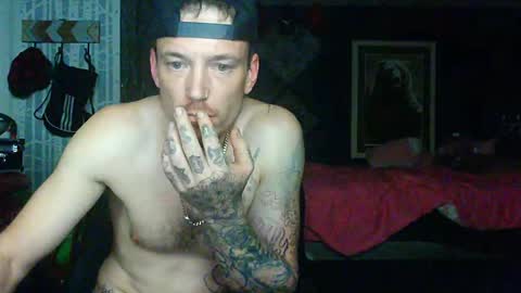 Snapshot of oh_you_know69 chatting on September 15, 2025, 11:21 am who dares  toss me some  tips lets have fun online show from September 15, 2025, 11:21 am