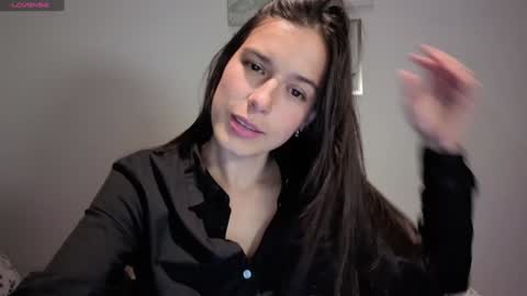 ohanna_ online show from March 13, 2026, 3:24 am