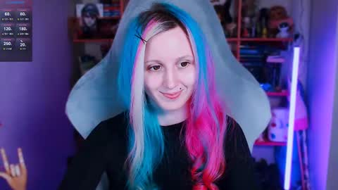 Snapshot of ohclementinee chatting on March 5, 2025, 10:11 am Clementine  Clem  online show from March 5, 2025, 10:11 am