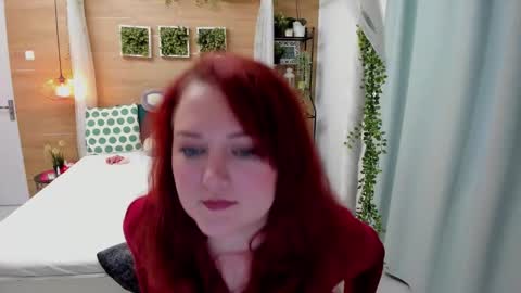 OhLadyPlease online show from November 5, 2025, 6:46 am