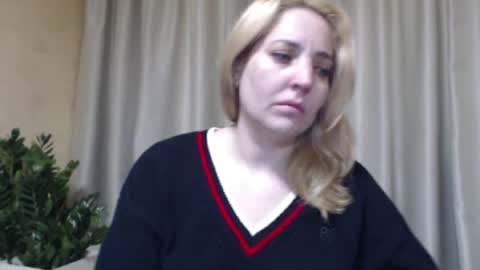 Snapshot of ohsweetmari chatting on April 25, 2026, 9:01 am Mari online show from April 25, 2026, 9:01 am