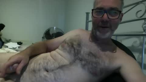 Snapshot of oiledcouple1 chatting on November 17, 2025, 9:04 am oiledcouple1 online show from November 17, 2025, 9:04 am