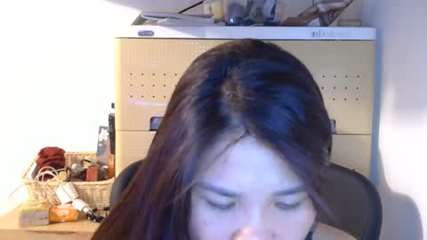 oinjer09 online show from June 12, 2026, 6:29 pm