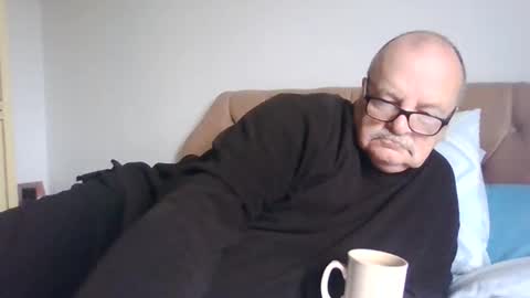 old_fkrr_ online show from November 16, 2025, 11:05 am