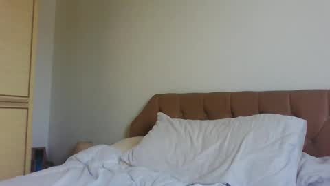Snapshot of old_fkrr_ chatting on April 21, 2026, 9:26 am old_fkrr_ online show from April 21, 2026, 9:26 am