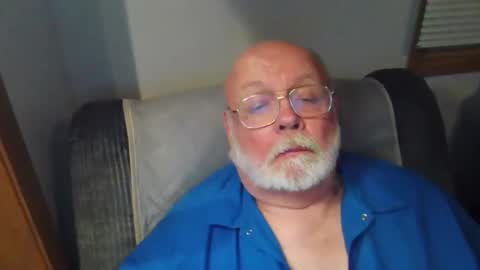 old_guy111 online show from November 26, 2025, 3:29 am