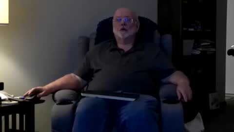 old_guy111 online show from May 25, 2026, 2:28 am
