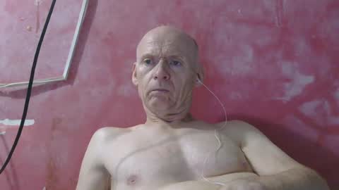 oldbuthorny62 online show from June 18, 2026, 4:35 am
