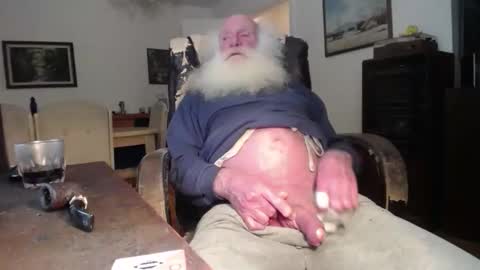 oldfucker9 online show from November 24, 2025, 2:22 am