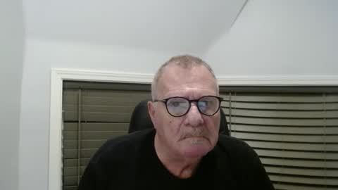 Snapshot of oldguybigd chatting on September 28, 2025, 4:51 am oldguybigd online show from September 28, 2025, 4:51 am