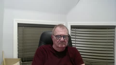 Snapshot of oldguybigd chatting on October 16, 2025, 2:01 am oldguybigd online show from October 16, 2025, 2:01 am
