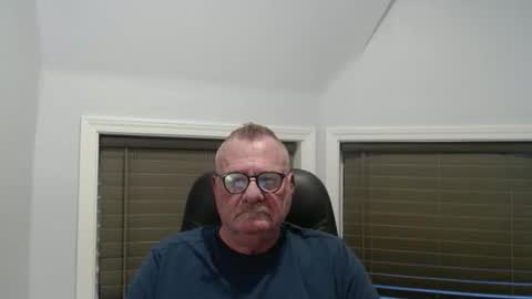 oldguybigd online show from November 10, 2025, 12:31 am