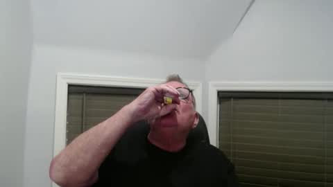 oldguybigd online show from April 30, 2026, 5:14 am