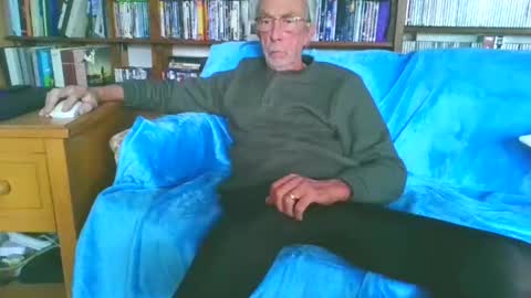 Snapshot of oldhornydick chatting on January 5, 2025, 9:36 pm oldhornydick online show from January 5, 2025, 9:36 pm