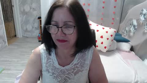 Snapshot of olgahottie chatting on May 17, 2026, 11:34 pm OlgaHottie online show from May 17, 2026, 11:34 pm