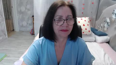 Snapshot of olgahottie chatting on May 24, 2026, 11:43 pm OlgaHottie online show from May 24, 2026, 11:43 pm