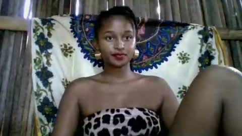 olinah610 online show from May 11, 2026, 5:35 am
