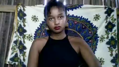 olinah610 online show from May 20, 2026, 7:03 am