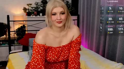 OliSunny Olivia online show from December 26, 2024, 3:16 am