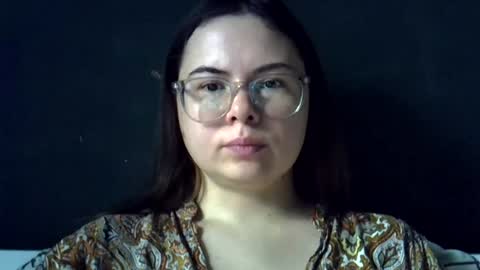 Snapshot of olivepeach chatting on July 20, 2026, 10:39 am Oil online show from July 20, 2026, 10:39 am