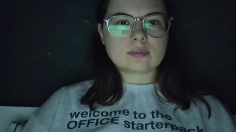 Snapshot of olivepeach chatting on July 26, 2026, 10:33 am Oil online show from July 26, 2026, 10:33 am