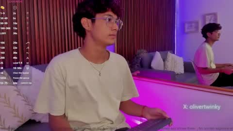 oliver20__ online show from May 4, 2026, 10:39 pm