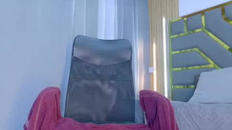 Oliver online show from April 14, 2026, 6:47 pm