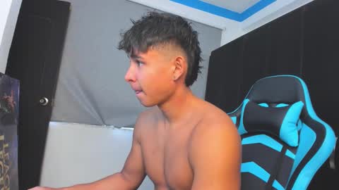 Oliver bray online show from November 17, 2025, 3:29 pm