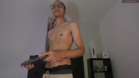 Snapshot of oliver_goldberg chatting on April 18, 2026, 2:21 pm oliver_goldberg online show from April 18, 2026, 2:21 pm