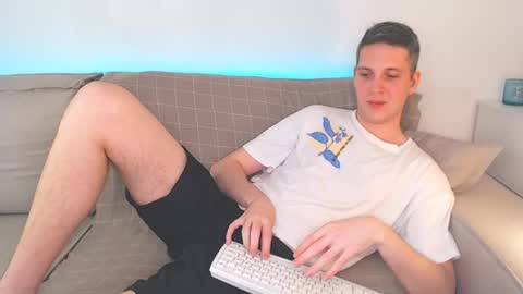 Oliver online show from March 5, 2025, 12:55 pm