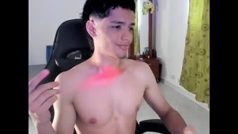 oliver_mrgn online show from September 29, 2025, 8:46 pm