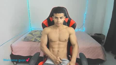 oliver thompsson online show from December 17, 2025, 9:54 pm