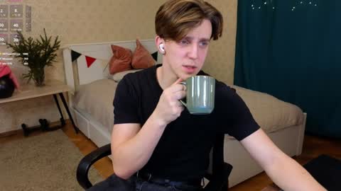 Oliver Evans online show from January 8, 2025, 10:48 pm