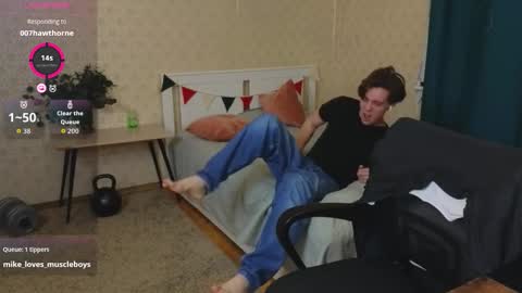 Oliver Evans online show from October 6, 2025, 12:41 am