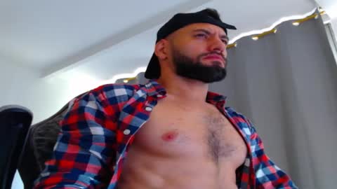 oliver online show from October 13, 2025, 5:02 pm