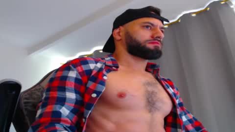 Snapshot of oliverdrew1 chatting on November 1, 2025, 1:13 pm oliver online show from November 1, 2025, 1:13 pm